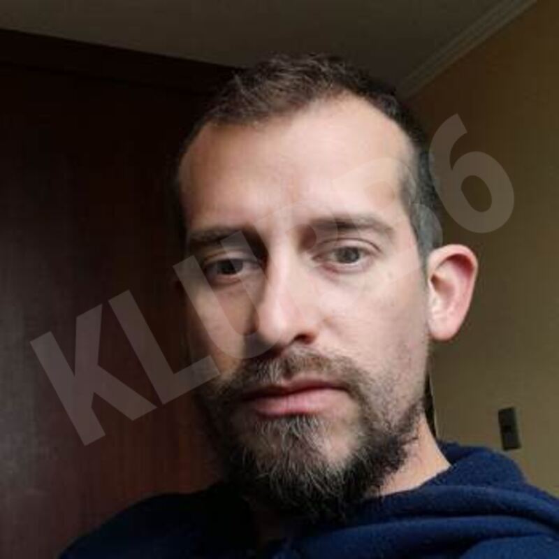 ESTEBANSAAROSKY5988976