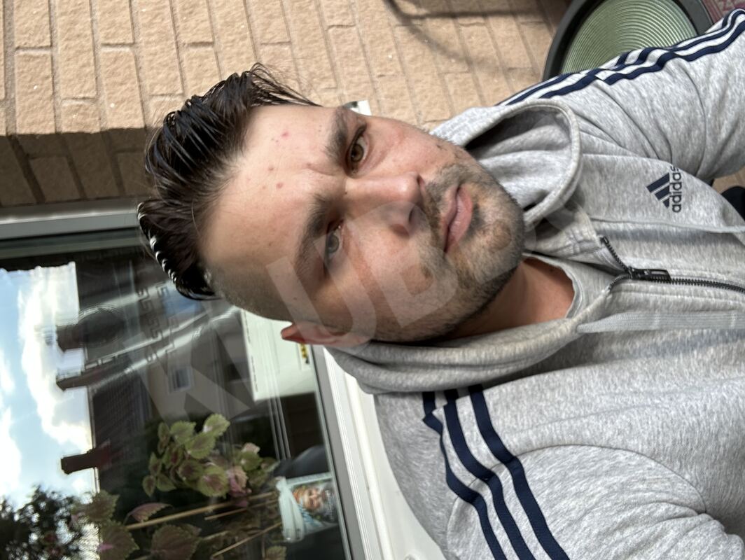 Roberto875161093