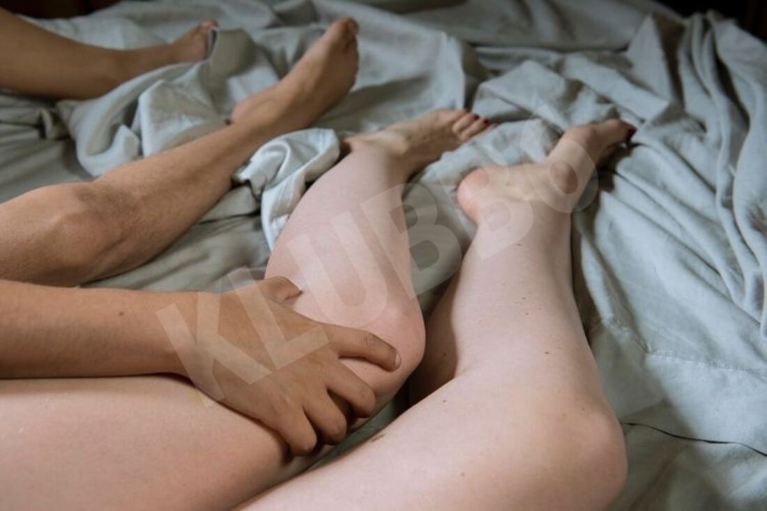Funcouple884077322