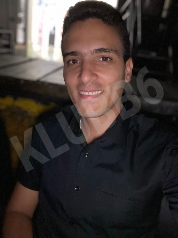 CarlosR6011634