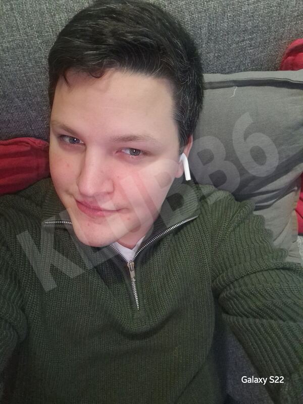 Oliver19975233772