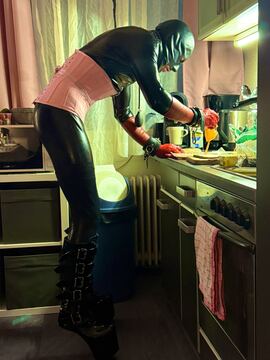 Mistress Aura